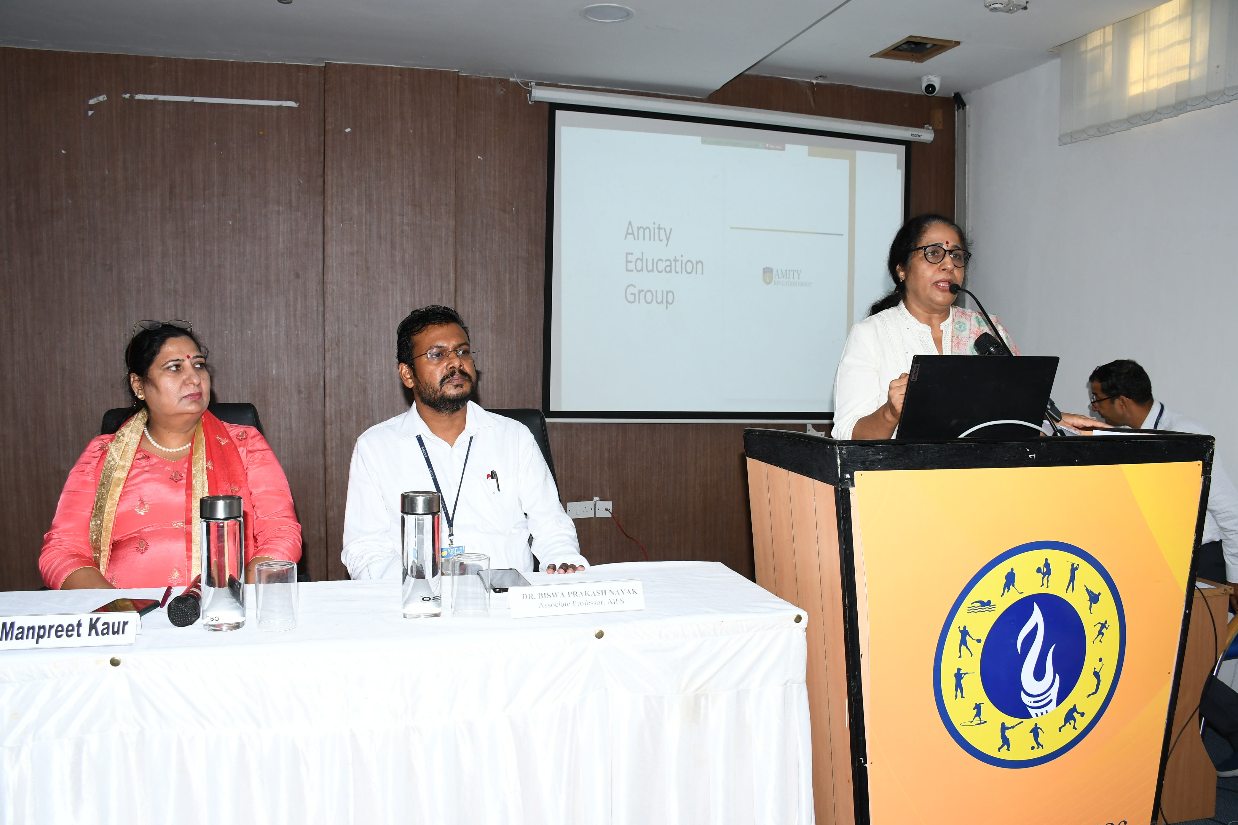 Amity University Hosts Industry Guide Meet to Strengthen Academia-Industry Connect