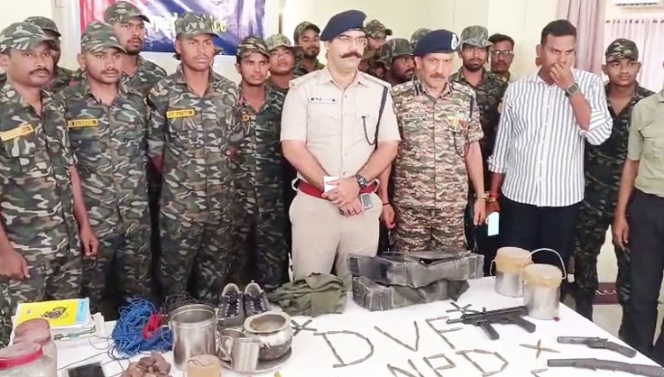 Maoist Arms Dump Busted in Nuapada; Huge Cache of Weapons, Explosives Seized Near Odisha-Chhattisgarh Border